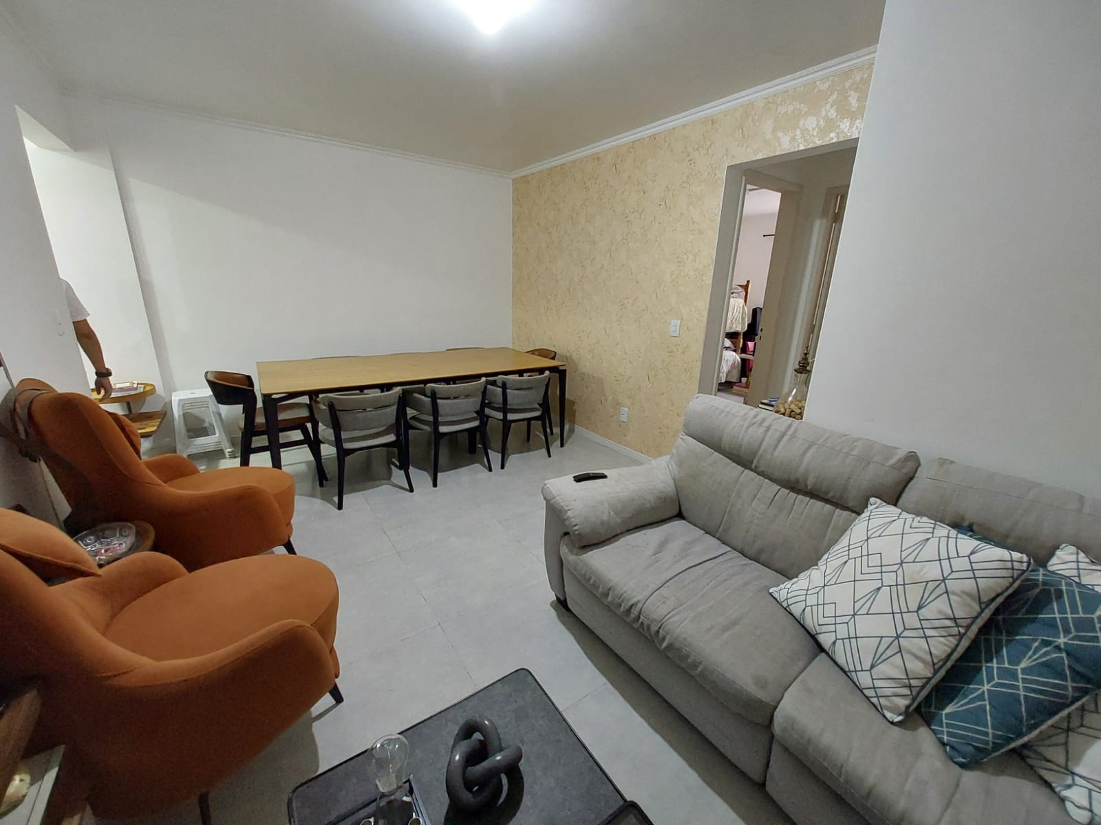 Apartamento semimobiliado no Centro — Centro, Itajaí